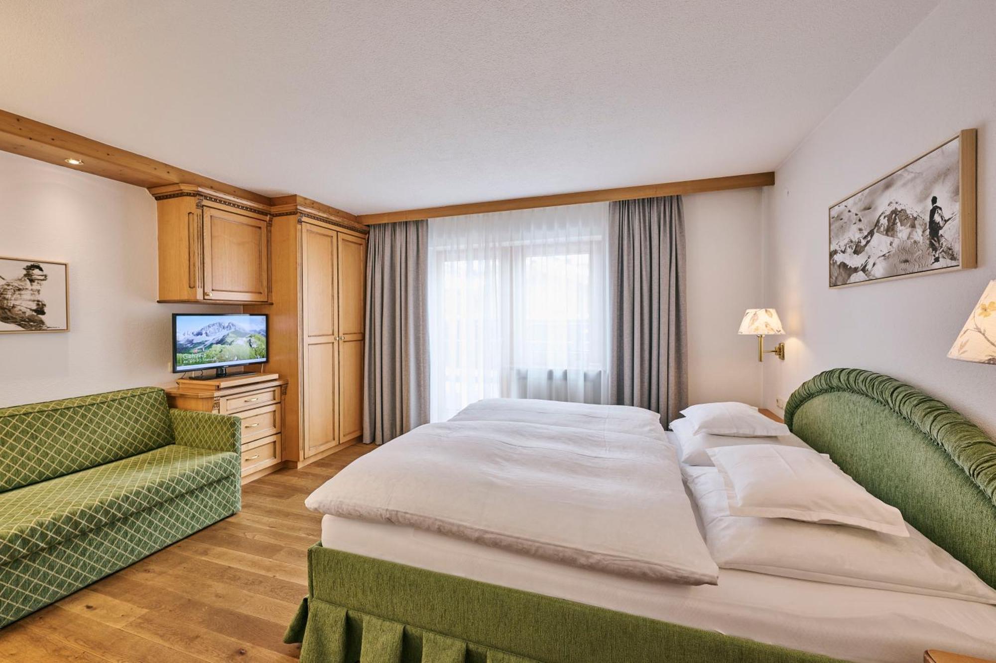 Hotel Garni Sursilva เลคอัมอาร์ลแบร์ก ภายนอก รูปภาพ