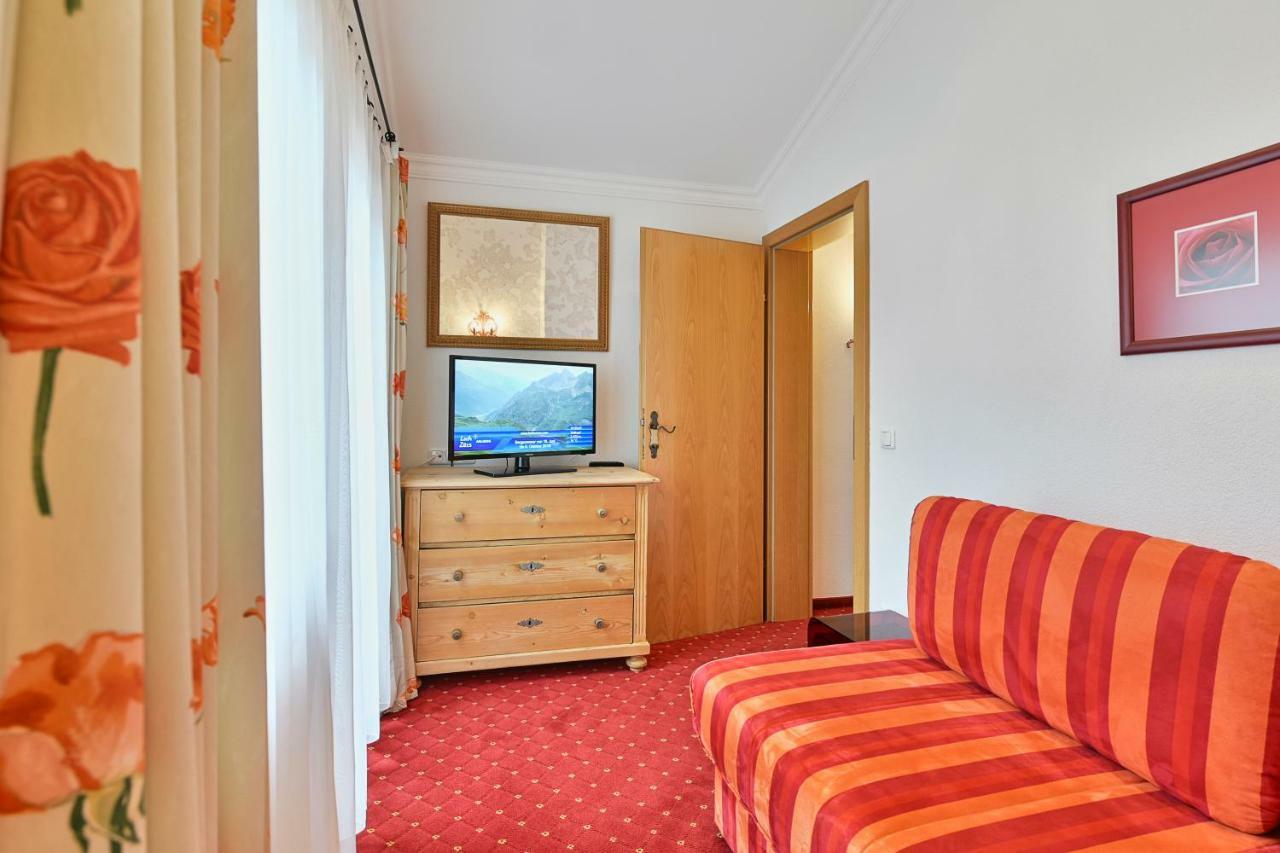 Hotel Garni Sursilva เลคอัมอาร์ลแบร์ก ภายนอก รูปภาพ